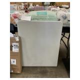 Peak Form fold in half folding table 6ft