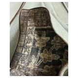 Large area rug approx 12 ft W x 10ft L