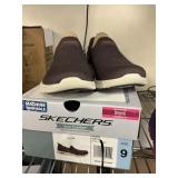 Skechers arch comfort ladies slip on size 9