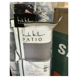 Nicole Miller patio rug 3ft11inx5ft2in