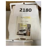 Hearth & Hand shower curtian 72inx72in