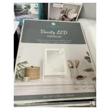 Vanity LED mirror