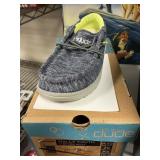 Hey Dude Wally youth size K10