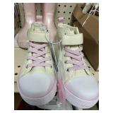 The Childrens Place toddler sneaker size 10