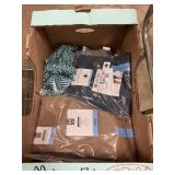 Mens  misc clothing lot approx 12 ct L
