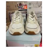 Reebok womens chaos size 8