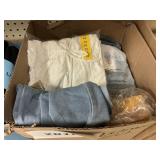 Womens clothing lot Med approx 12 ct