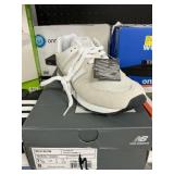 NB womens sneaker size 7.5