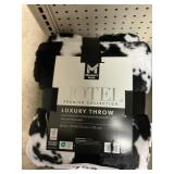 Hotel Coll luxury throw 60inx70in