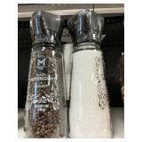 Black peppercorn grinder- sea salt grinder