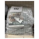 Oversized blanket 78inx92in