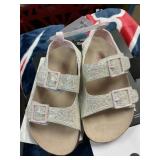 Osh Kosh toddler sandal size 9