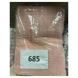 Swift quilted bedspread- unknown size
