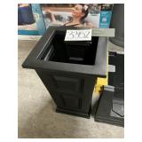 Mayne tall planter 24inH