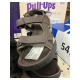 Eddie Bauer mens sandal size 8M