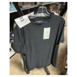 Outdoor voices mens Tee L 2 ct