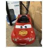Cars Lighting McQueen bat op ride on -USED