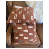 Set of 4 Pillows 20inx20in