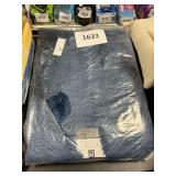 Hotel Coll oversized bath rug