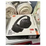 JBL Tune 770 head phones