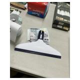 Casabella clip on squeegee