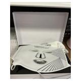 Current body skin led light therapy mask