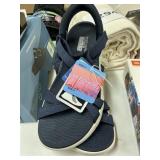 Skechers sandals size 9
