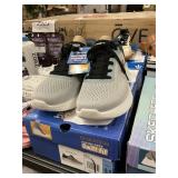 Skechers mens sneaker size 9.5
