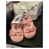 Osh Kosh toddler sandal size 6