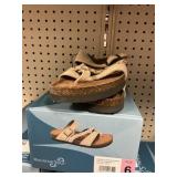Mountain sole sandal size 6