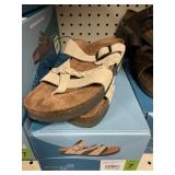 Mountain sole sandal size 7