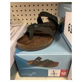 Mountain sole sandal size 10