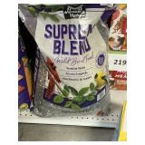 Supreme blend wild bird food 40lb