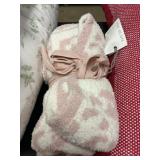 Barefoot dreams baby blanket