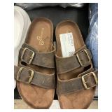 Mt Sole ladies leather sandal size 8