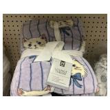 Lounge throw 60inx70in