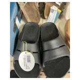 Oofos slides size M4W6