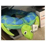 Mesh turtle pool float
