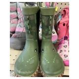 Boys rubber boots size 11/12-USED