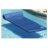 Deluxe pool lounge
