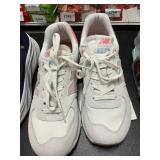 NB womens sneakers size 9.5