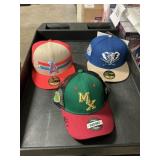 2- Fitted hats size 7 1- snap back hats