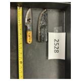 Handcrafted Damascus Steel knife