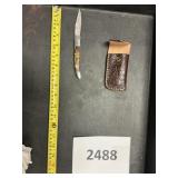 Handcrafted Damascus Steel knife