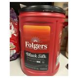 Folgers black silk dark 40.3 oz
