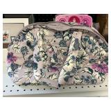 Vera Bradley tote bag