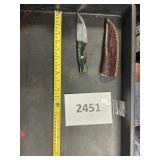 Handcrafted Damascus Steel knife