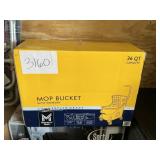 Mop bucket w/ wringer