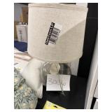 Threshold table lamp 24in H