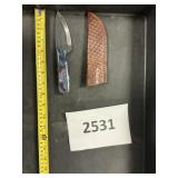 Handcrafted Damascus Steel knife